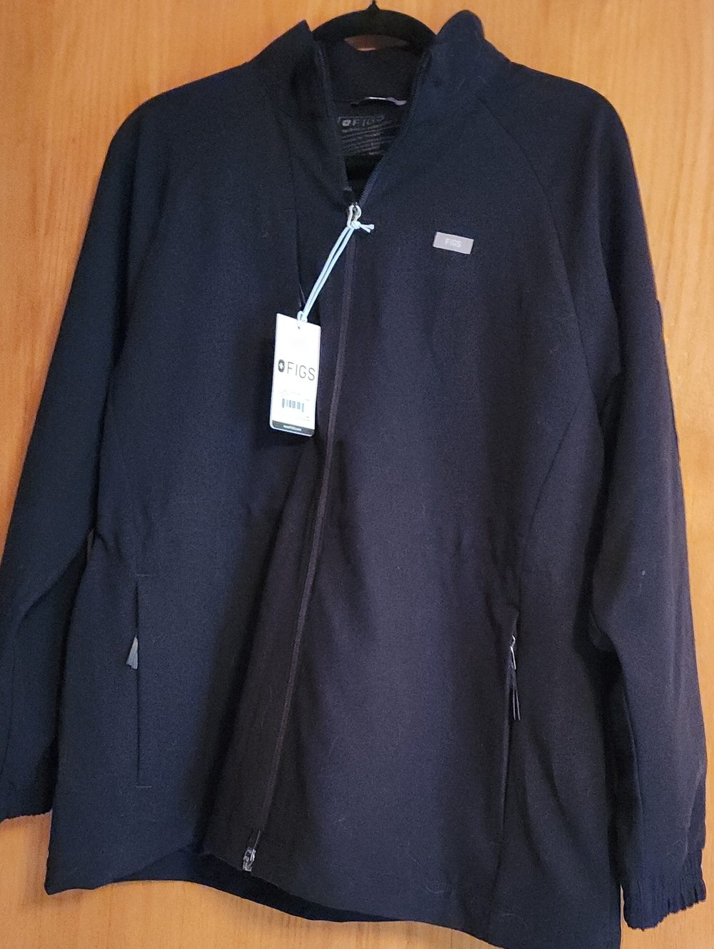 Figs Women's Black Lightweight Scrub Jacket